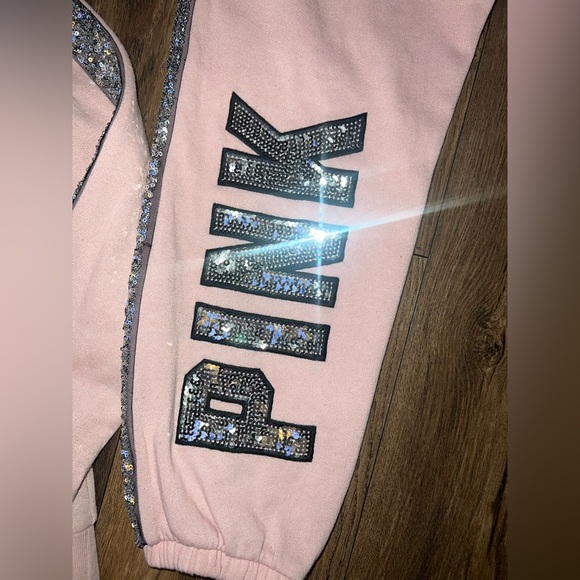 VS PINK Size SMALL RARE HTF Baby Pink Mega Bling Set. - Picture 12 of 16